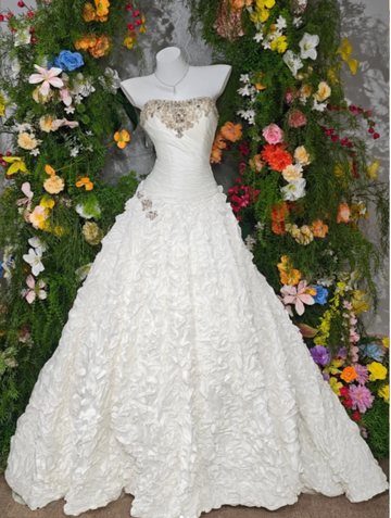 Niulatu Strapless A-Line Long Wedding Dresses Taffeta Beaded Sleeveless Bridal Gowns Ivory Bridal Dresses HZ1026